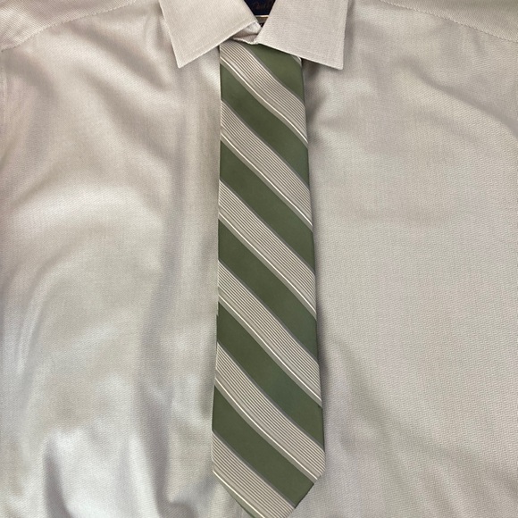 Perry Ellis Portfolio 100% Silk Green/Gray/Cream Tie - Picture 2 of 5